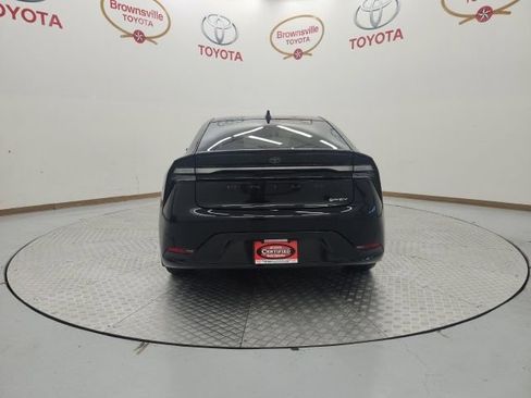 Used 2026 Toyota Prius Plug-In Hybrid FWD image 7