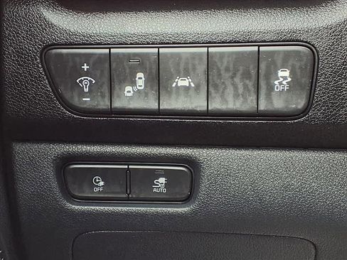 Used 2022 Kia Niro EX image 15