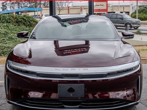 Used 2024 Lucid Air Touring image 2