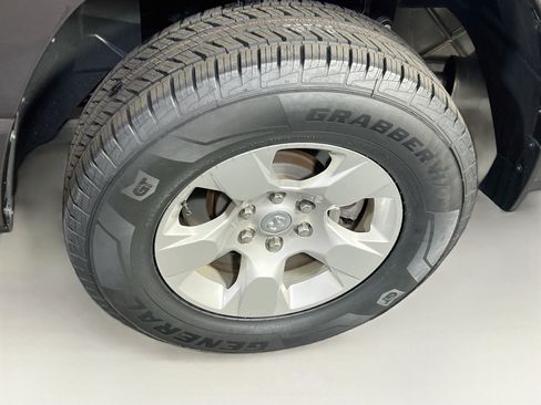 Used 2023 RAM 1500 Big Horn AWD/4WD image 29