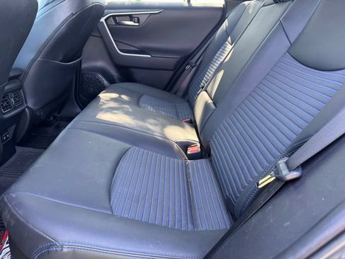 Used 2021 Toyota RAV4 XSE AWD/4WD image 15