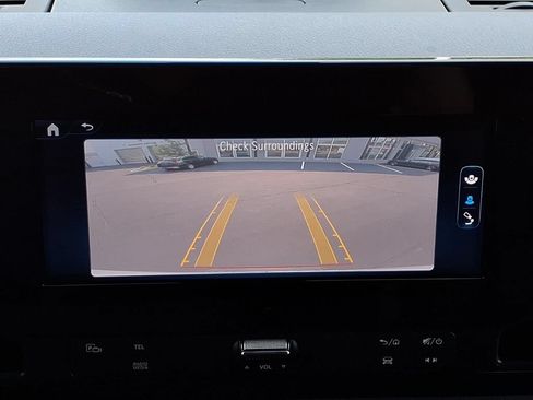 Used 2025 Mercedes-Benz Sprinter 2500 image 17