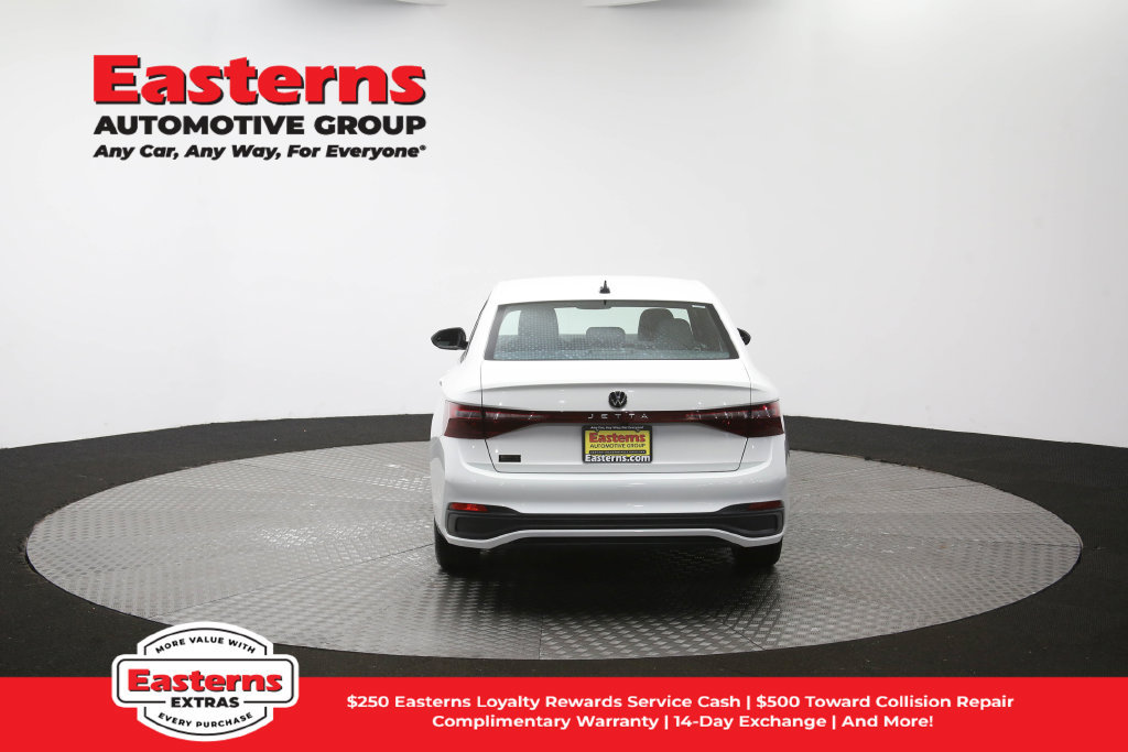 Used 2025 Volkswagen Jetta Sport FWD image 36