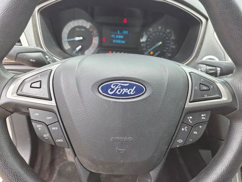 Used 2017 Ford Fusion S FWD image 9