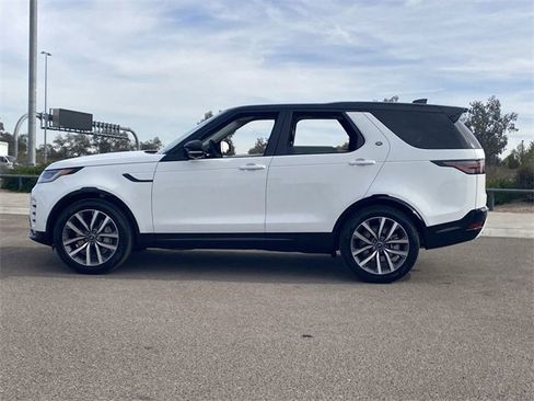 Used 2025 Land Rover Discovery Dynamic SE image 20