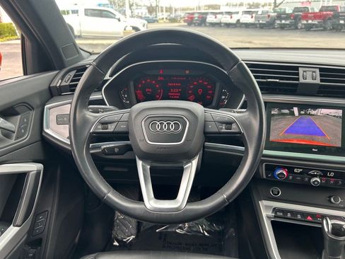 Used 2023 Audi Q3 2.0T Premium image 10