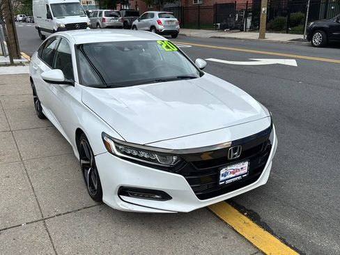 Used 2020 Honda Accord Sport image 2