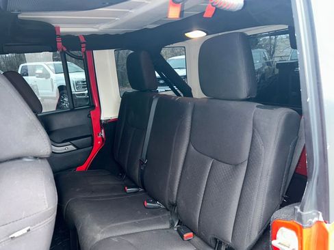 Used 2015 Jeep Wrangler Unlimited Sport w/ Quick Order Package 24S image 36