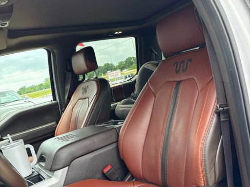 Used 2022 Ford F250 King Ranch w/ King Ranch Ultimate Package AWD/4WD image 7