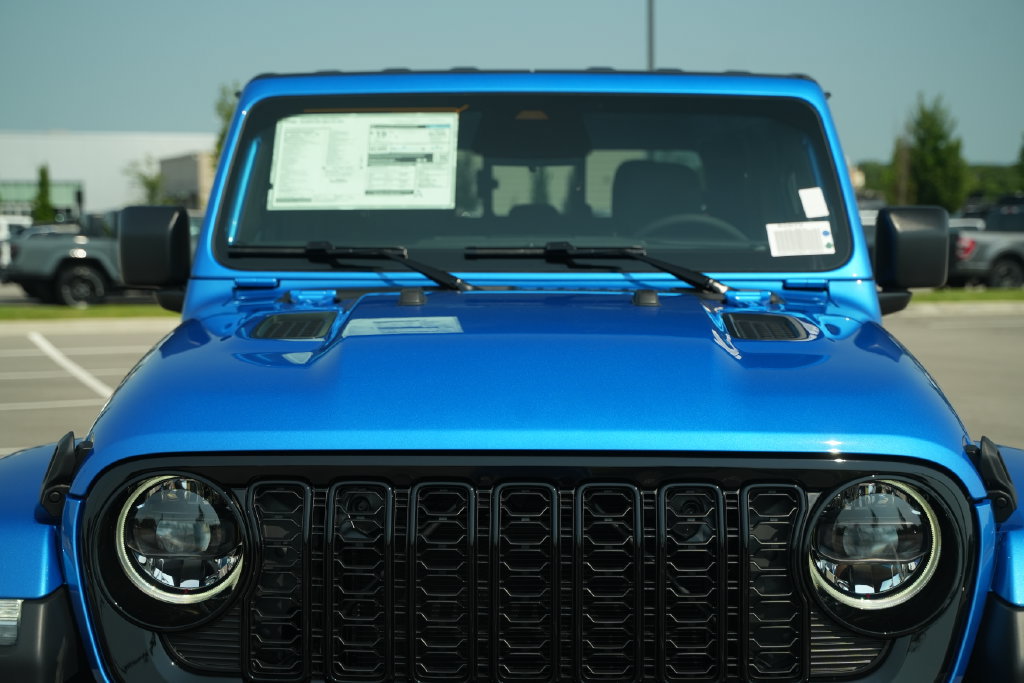 New 2026 Jeep Gladiator Sport AWD/4WD image 41