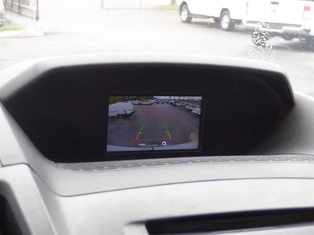 Used 2019 Ford Transit 250 148 Medium Roof RWD image 15