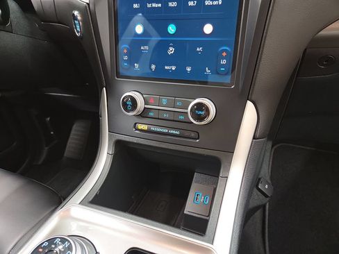 Used 2024 Ford Edge SEL w/ Convenience Package AWD/4WD image 16