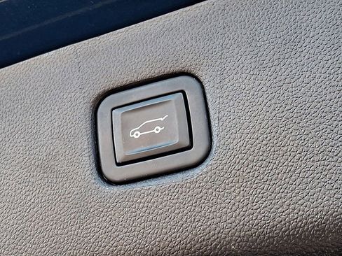 Used 2023 Chevrolet Blazer LT w/ Convenience Package image 29