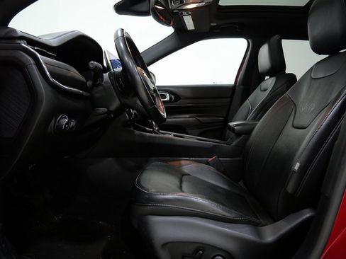 Used 2022 Jeep Compass Limited w/ (RED) Package image 13