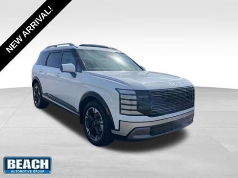 Used 2026 Hyundai Palisade Limited image 1