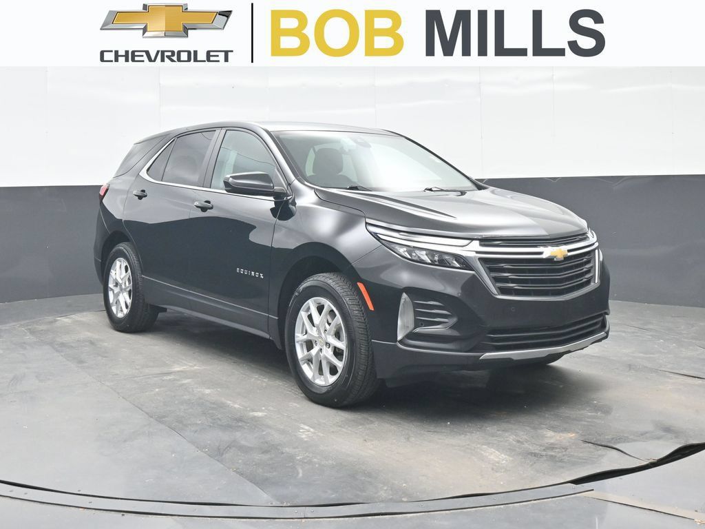 Used 2024 Chevrolet Equinox LT AWD/4WD image 1