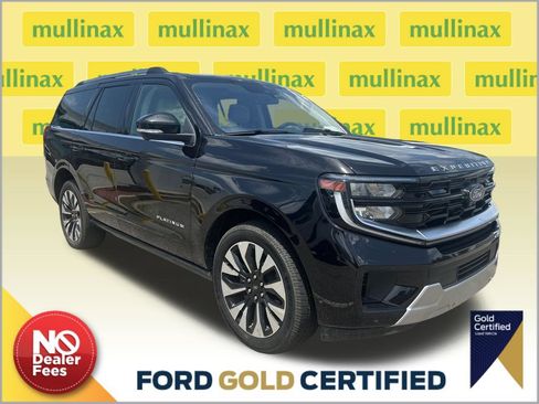 Certified 2025 Ford Expedition Platinum w/ Driver's Package AWD/4WD image 1