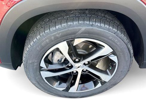 Used 2024 Chevrolet Trax RS w/ Driver Confidence Package FWD image 18