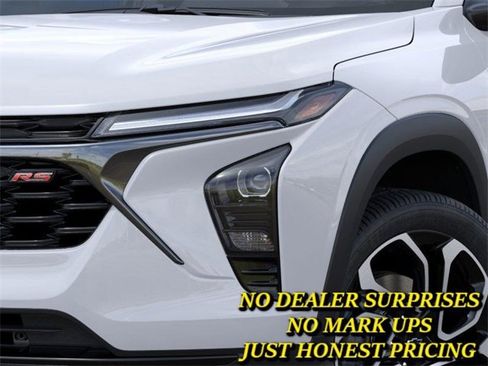 New 2026 Chevrolet Trax RS w/ Driver Confidence Package image 10