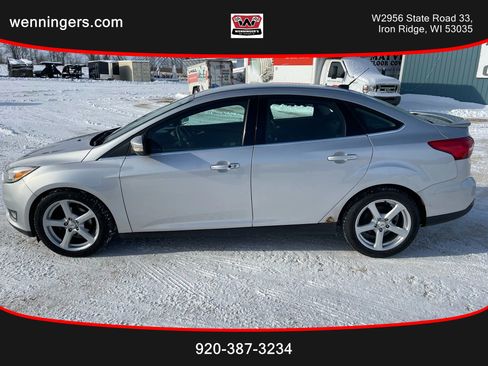 Used 2015 Ford Focus Titanium image 1