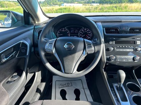 Used 2013 Nissan Altima 2.5 S FWD image 16