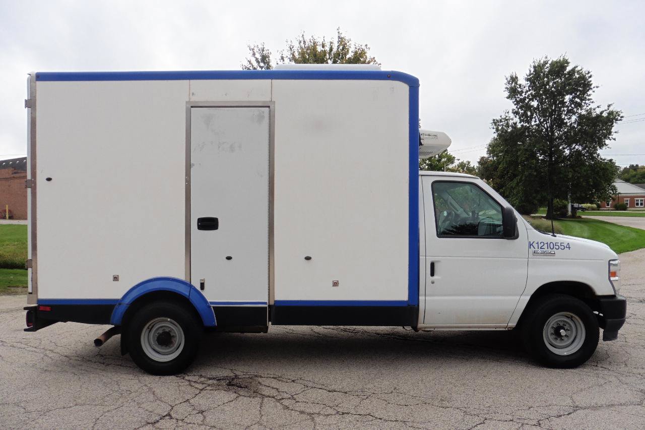 Used 2023 Ford E-350 and Econoline 350 Super Duty w/ Power Windows & Locks Group RWD image 27