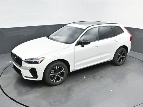 New 2026 Volvo XC60 B5 Core image 40