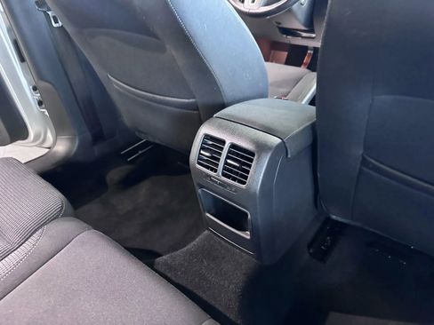 Used 2012 Volkswagen Golf TDI image 15