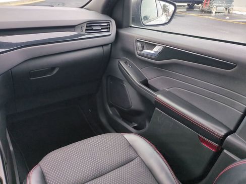 Used 2023 Ford Escape ST-Line image 17