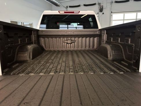 New 2026 Chevrolet Silverado 1500 Custom Trail Boss w/ Dark Appearance Package image 18