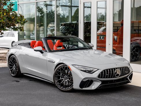 Used 2024 Mercedes-Benz SL 63 AMG 4MATIC image 35
