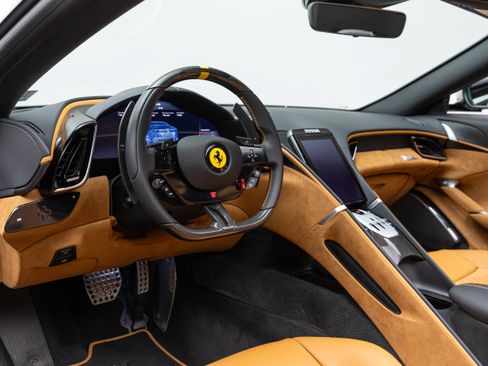 Used 2025 Ferrari Roma Spider RWD image 4