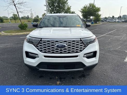 Used 2023 Ford Explorer Platinum w/ Technology Package image 9