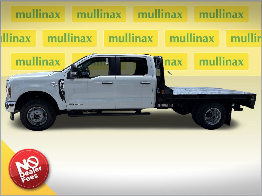 New 2026 Ford F350 XL w/ XL Chrome Package AWD/4WD image 2