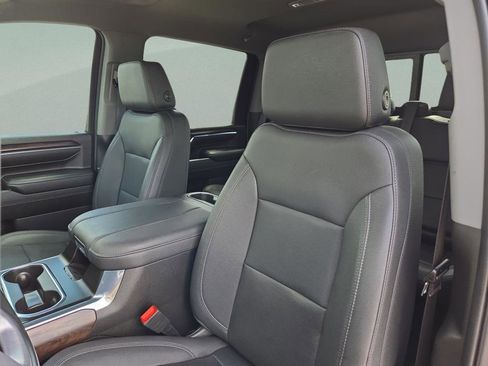 Used 2024 GMC Sierra 2500 SLT w/ SLT Premium Package image 32