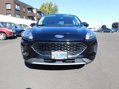 Used 2020 Ford Escape SE image 19