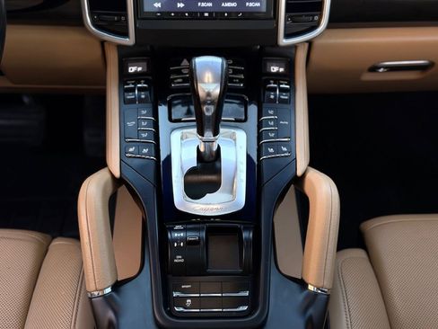 Used 2015 Porsche Cayenne Diesel image 35