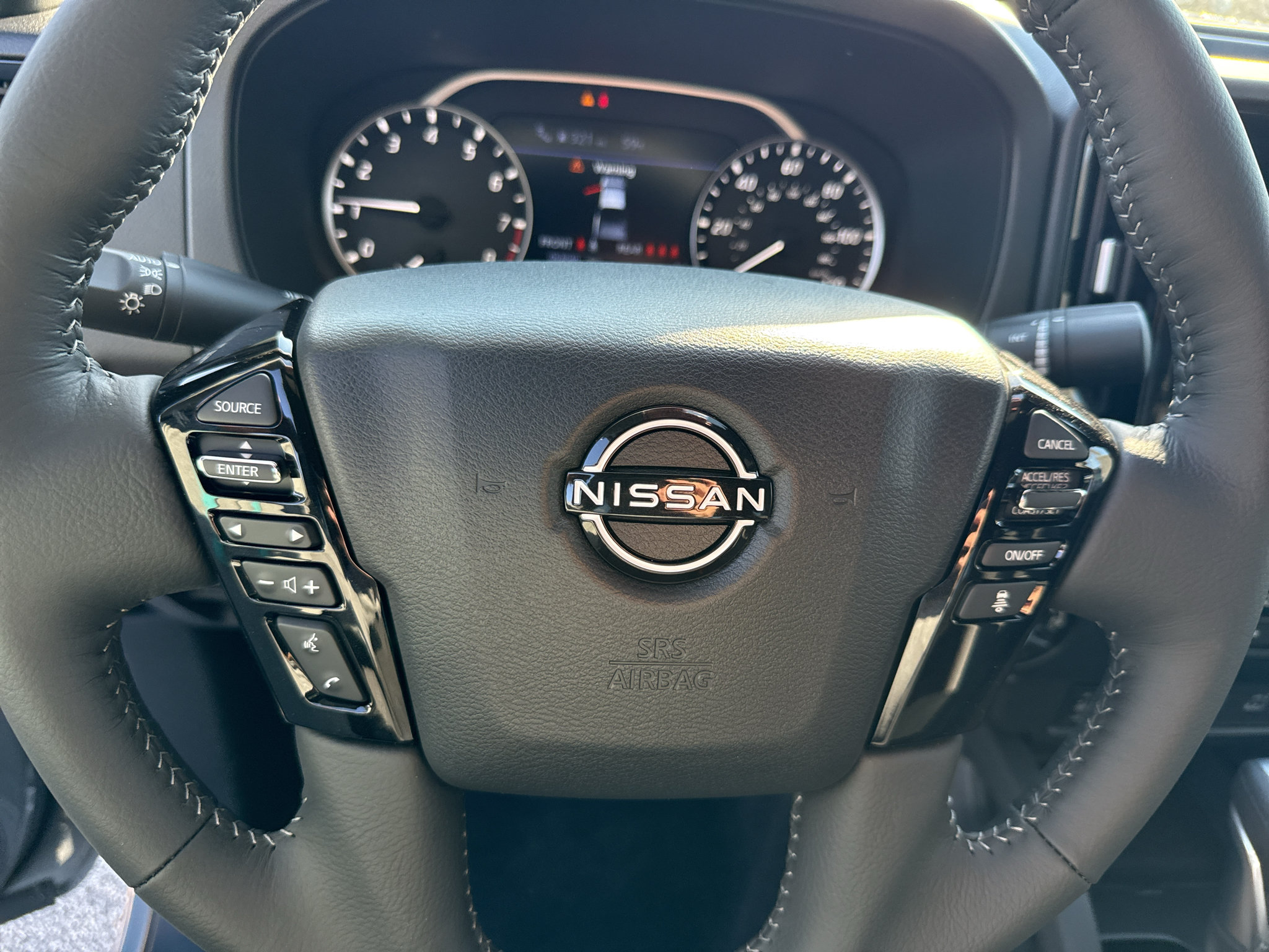 New 2027 Nissan Frontier SV w/ SV Convenience Package AWD/4WD image 5