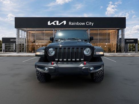 Used 2019 Jeep Wrangler Unlimited Rubicon AWD/4WD image 2