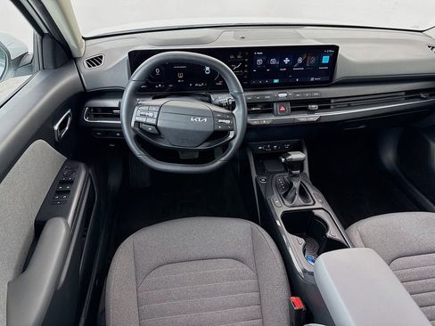 Used 2025 Kia K4 EX image 21