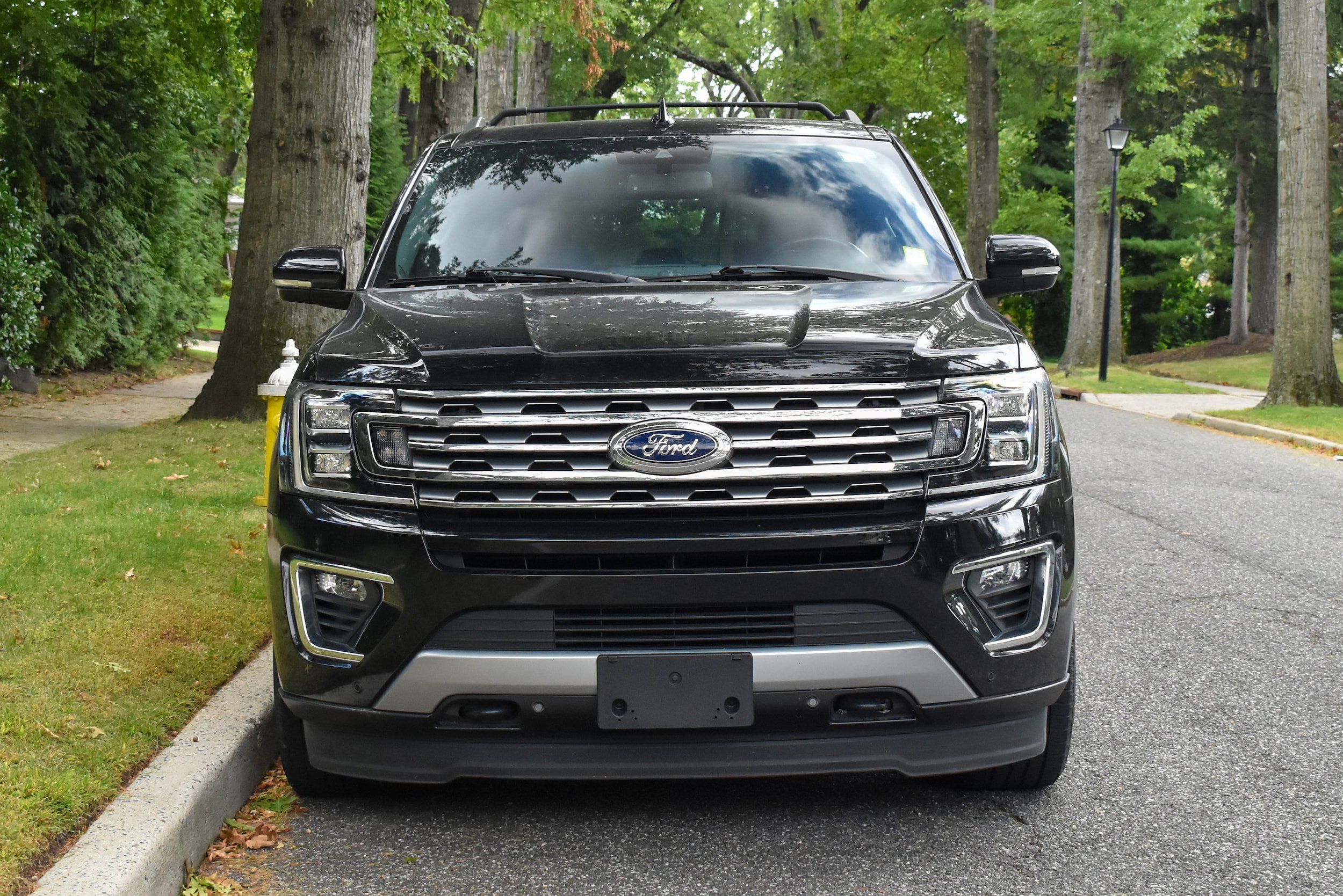 Used 2019 Ford Expedition Limited w/ Driver Assistance Package AWD/4WD image 11