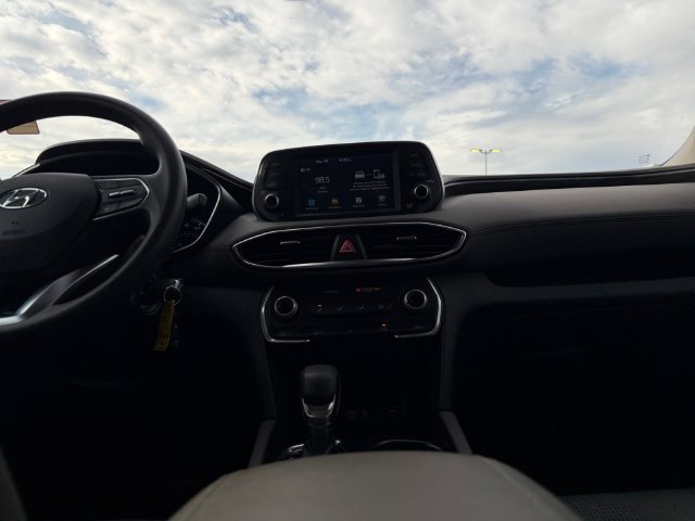 Used 2020 Hyundai Santa Fe SE AWD/4WD image 12