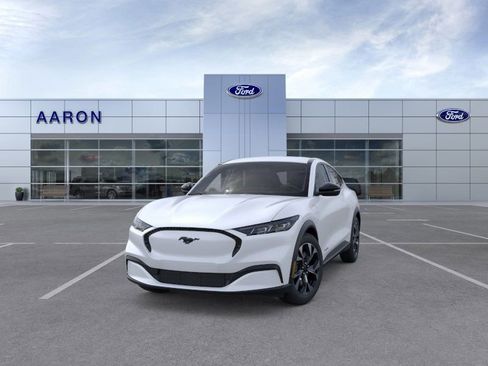 Used 2025 Ford Mustang Mach-E Select image 3