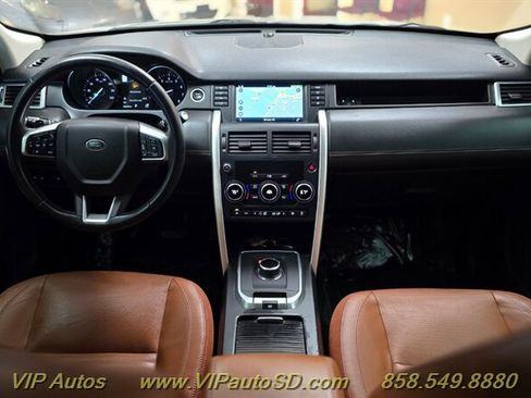 Used 2017 Land Rover Discovery Sport HSE Luxury AWD/4WD image 14