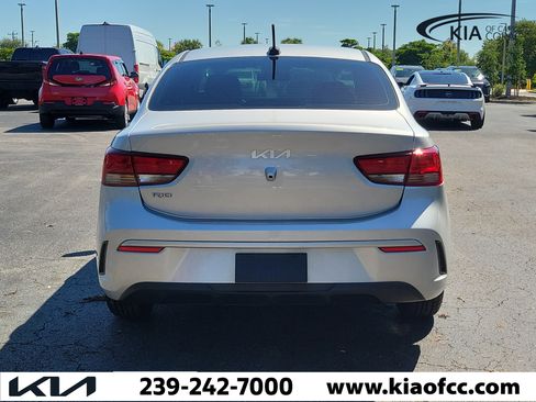 Used 2022 Kia Rio LX FWD image 5