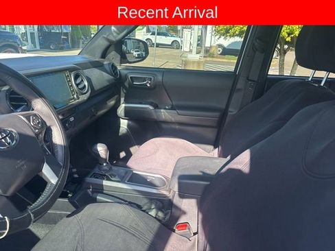 Used 2023 Toyota Tacoma TRD Off-Road AWD/4WD image 6