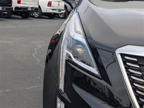 Used 2021 Cadillac XT5 Premium Luxury image 11