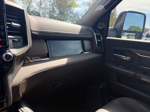 New 2025 RAM 2500 Limited AWD/4WD image 26
