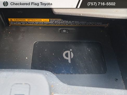 Used 2019 Toyota Avalon XSE image 19