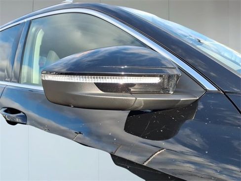 Used 2025 Audi Q5 Premium Plus w/ Premium Plus image 8